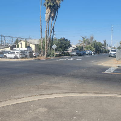 Hanford’s Most Dangerous Intersection? Residents Say 4th and Phillips Is a Daily Risk