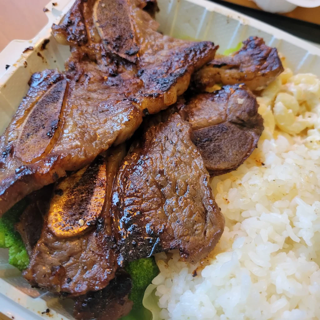Aloha Express Introduces Kitty Robot Server in Visalia - Kitty robot server