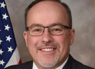 Former Mayor Says Travis Paden’s Proposal Is Designed to Discourage Him From Running Again Former Mayor Says Travis Paden’s Proposal Is Designed to Discourage Him From Running Again - travis-paden-social-media-policy-response
