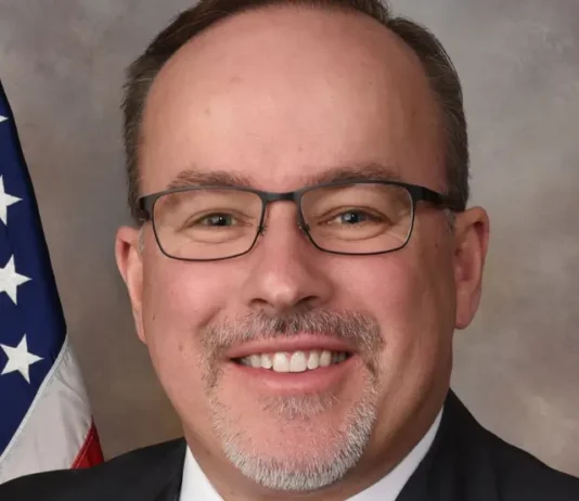Former Mayor Says Travis Paden’s Proposal Is Designed to Discourage Him From Running Again Former Mayor Says Travis Paden’s Proposal Is Designed to Discourage Him From Running Again - travis-paden-social-media-policy-response